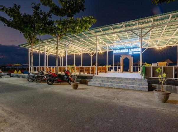 Nusa Indah Onai Hotel Нуса-Лембонган Экстерьер фото