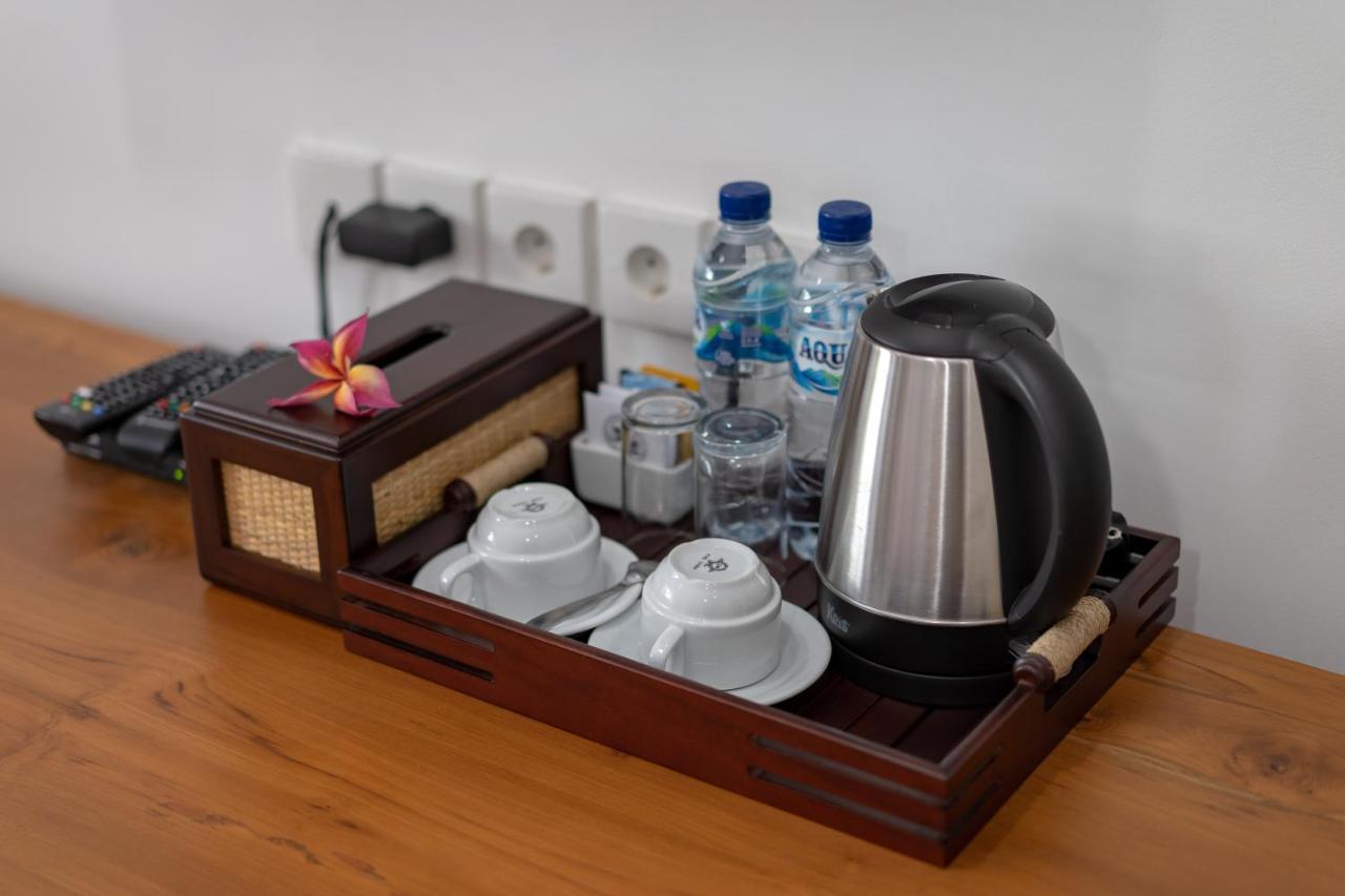 Nusa Indah Onai Hotel Нуса-Лембонган Экстерьер фото