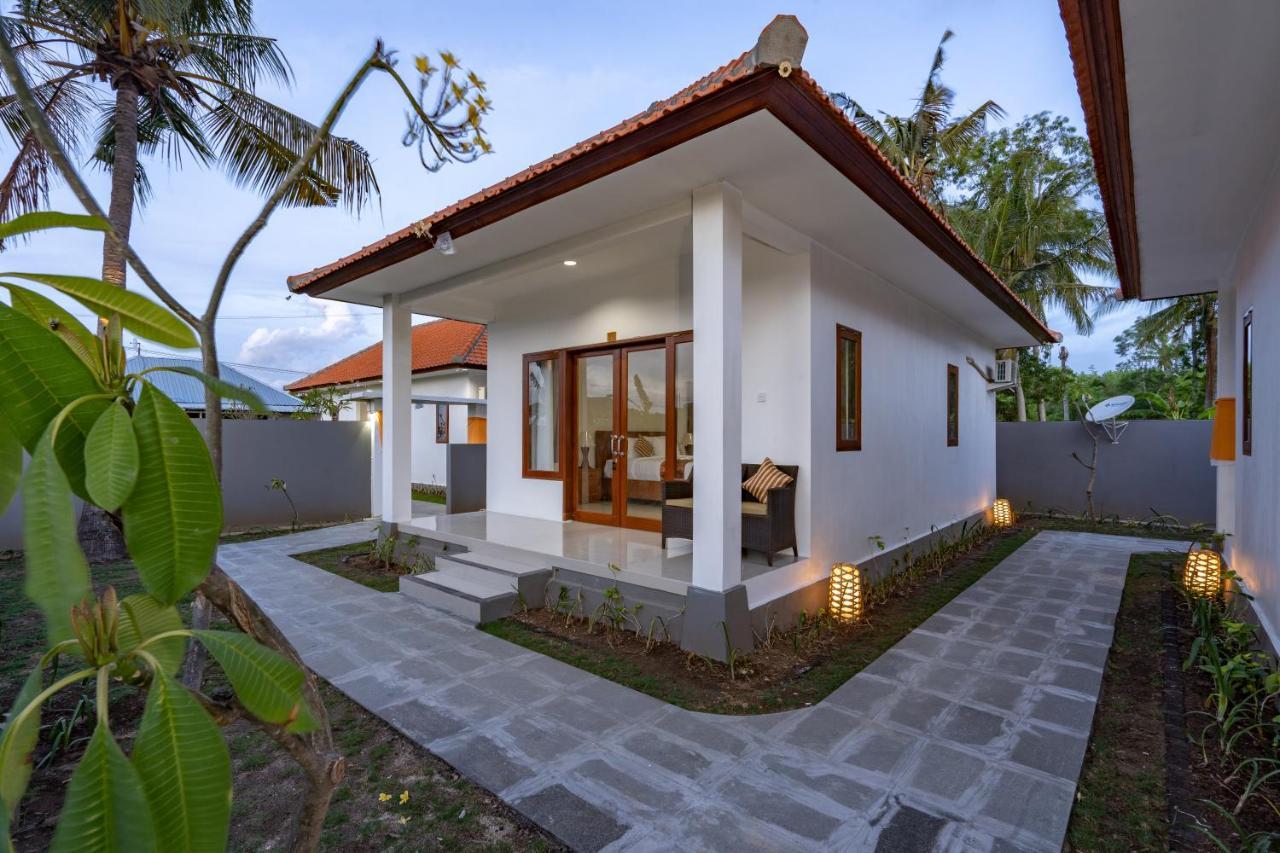 Nusa Indah Onai Hotel Нуса-Лембонган Экстерьер фото