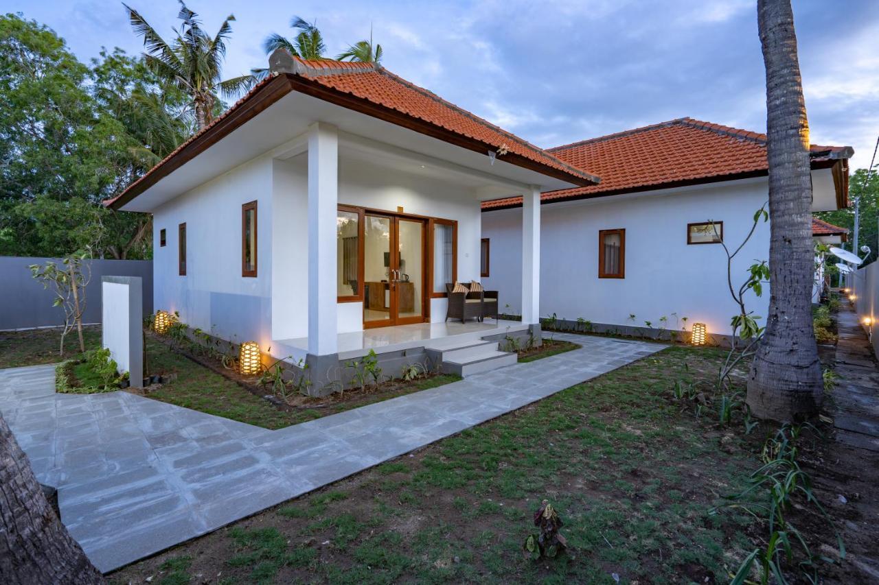 Nusa Indah Onai Hotel Нуса-Лембонган Экстерьер фото