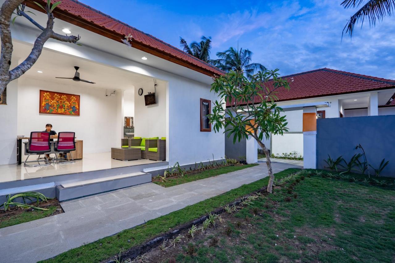 Nusa Indah Onai Hotel Нуса-Лембонган Экстерьер фото